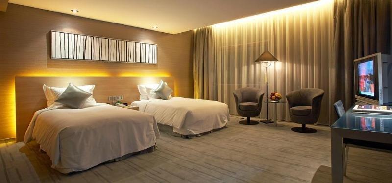 Logosun Hotel Ухань Экстерьер фото